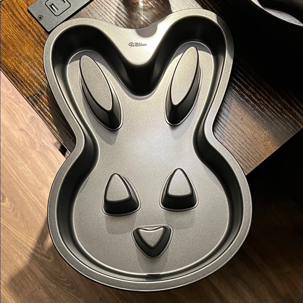 Wilton Metallic Bunny Cake Mold
